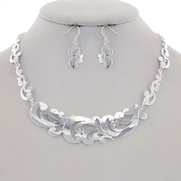 Silver Filigree Cutout Metal Bib Necklace Set