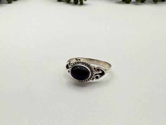 Black Onyx East-West Sterling Silver Ring - Size 6, photo 2 of 5