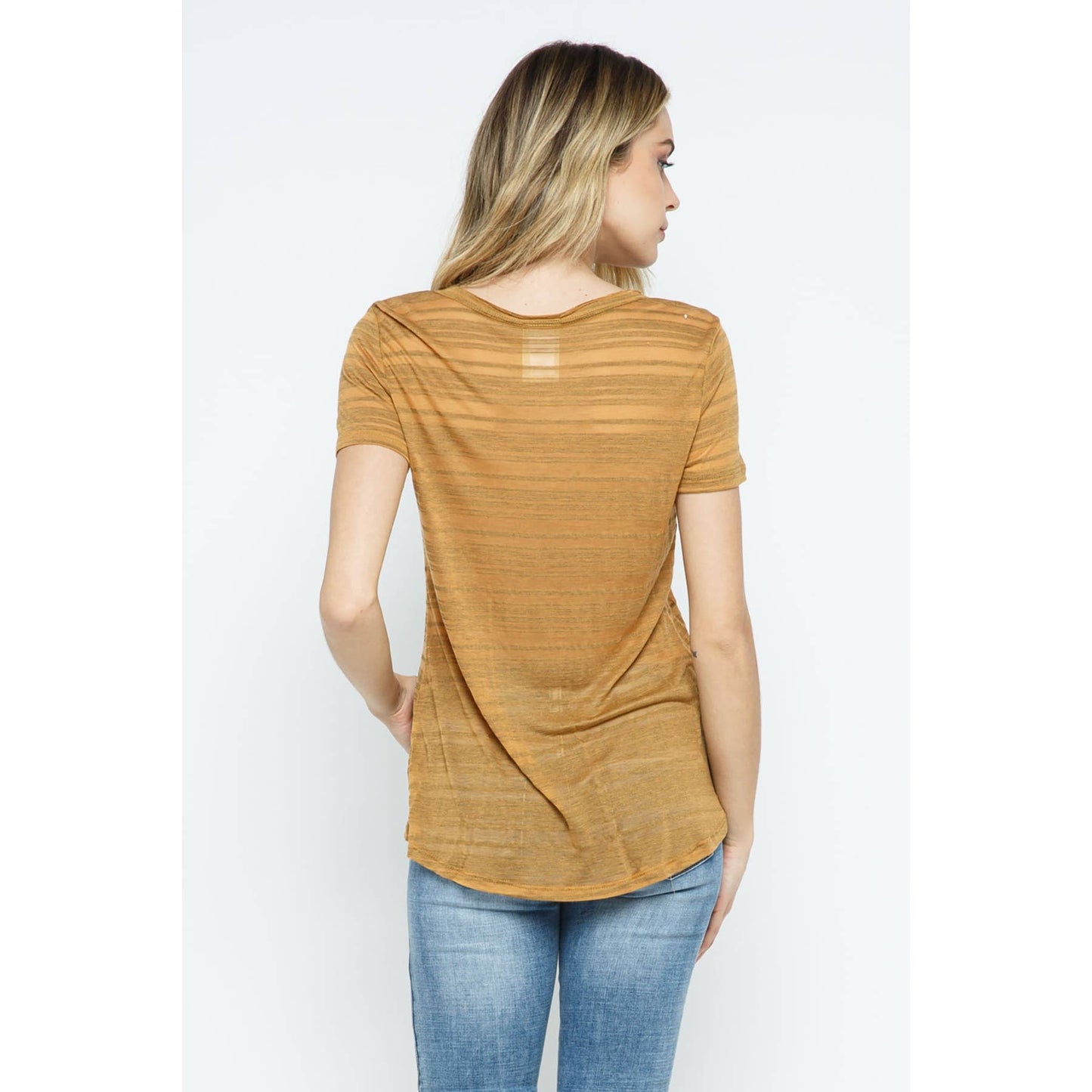 V NECK SHORT SLEEVE TOP WITH STONES: MUSTARD