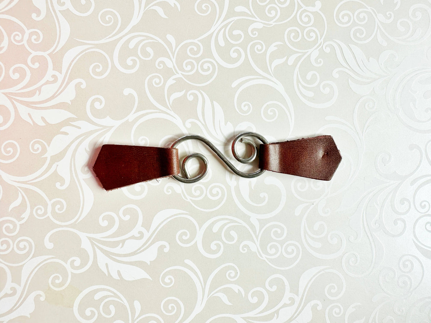 Silver & Brown Leather Swirl Dress & Cardigan Cinch Clip