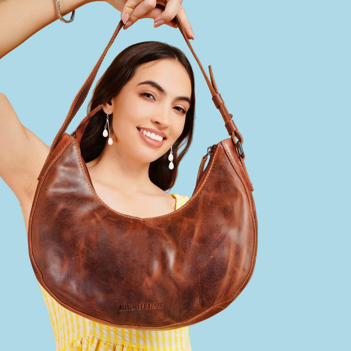 Selene Hobo Leather Shoulder Bag: Brown