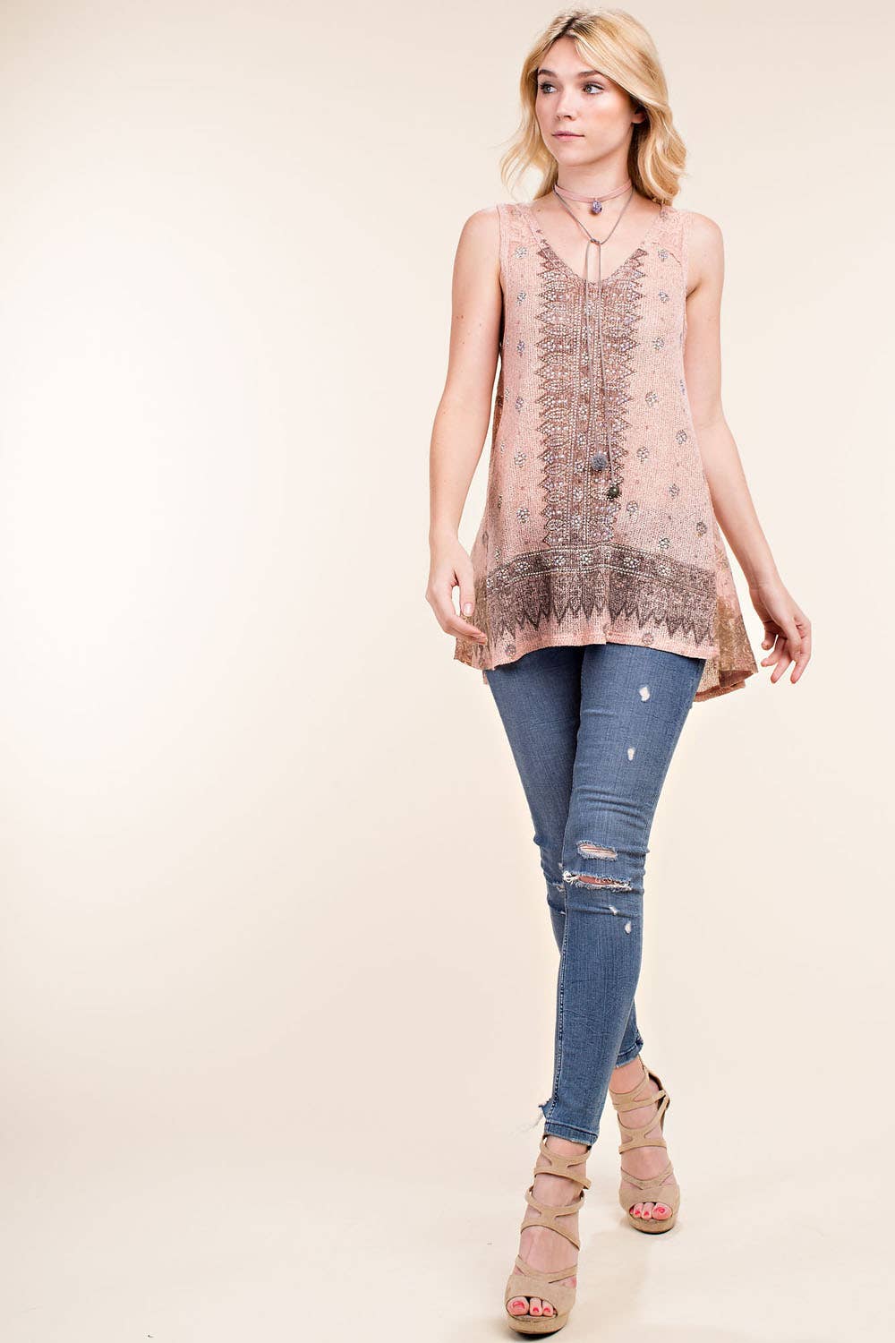 TANK TOP WITH STONES AND LACE DETAILS (Taupe)