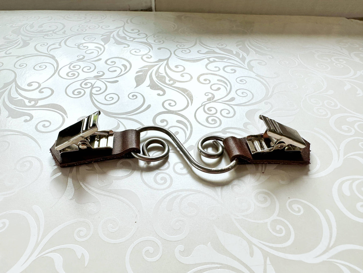 Silver & Brown Leather Swirl Dress & Cardigan Cinch Clip