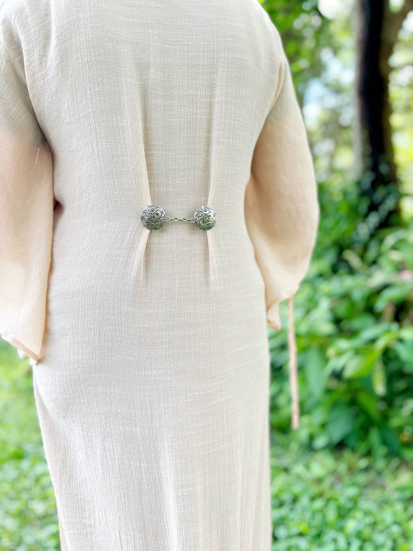 Silver Sphere & Green Cinch Clip, Sweater Clasp KardiKip