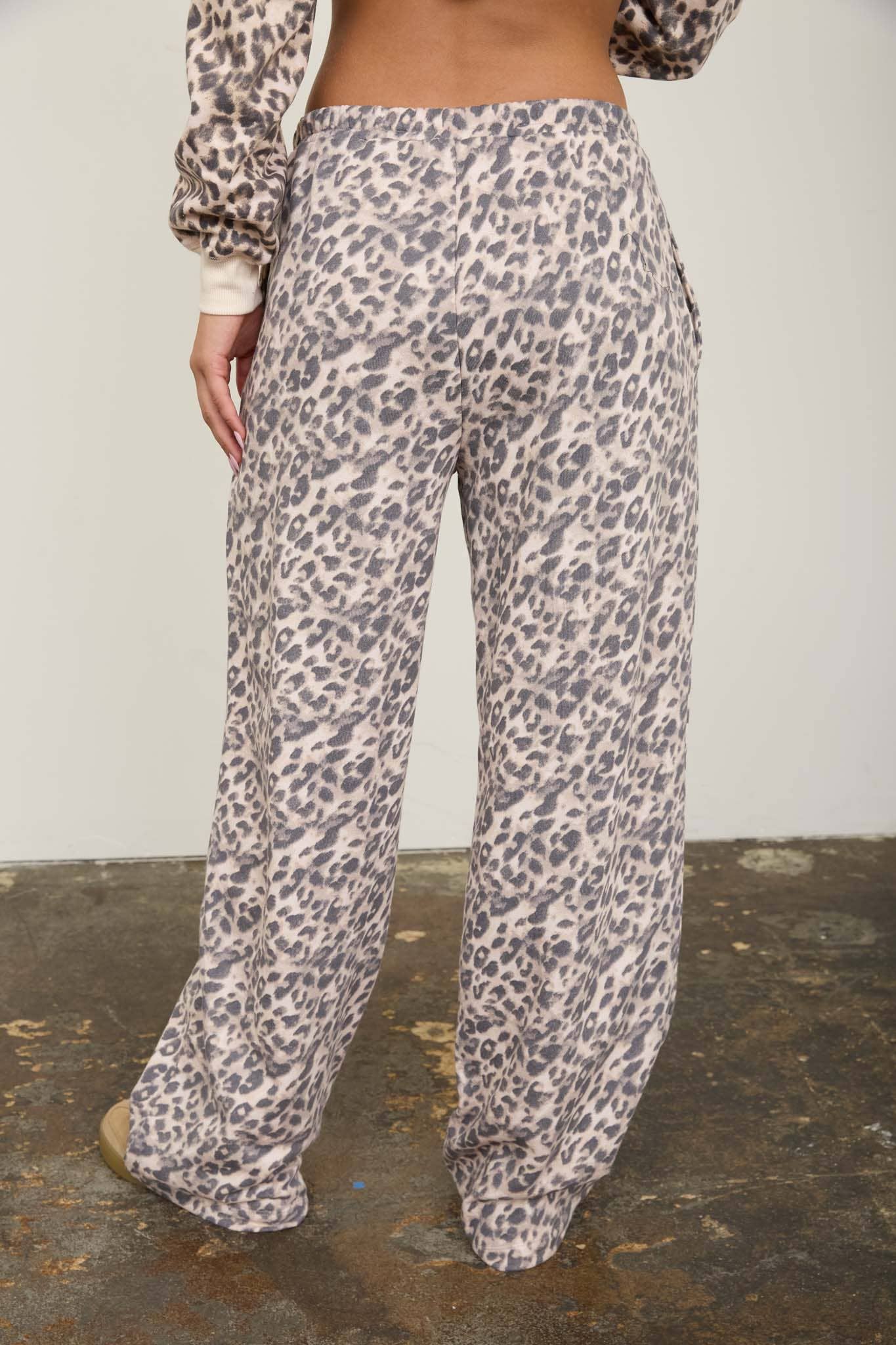 LEOPARD DRAWSTRING WIDE LEG LOUNGE PANTS: CREAM MULTI