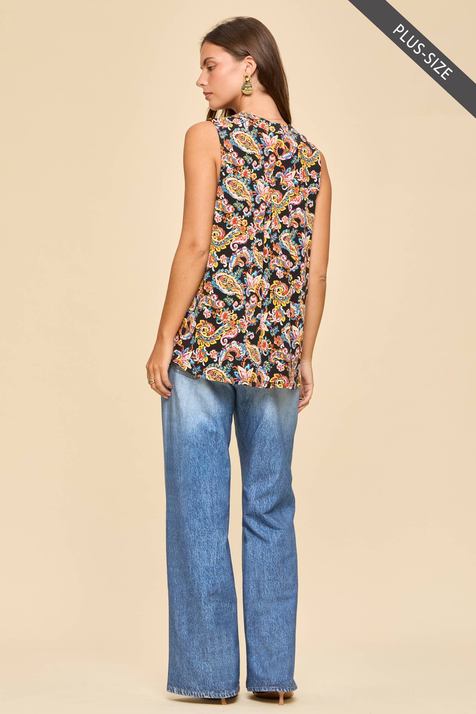 PLUS SIZE Paisley High Contrast Print Sleeveless Top: BLACK