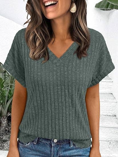 Ribbed V-Neck Short Sleeve Knit Top: Green
