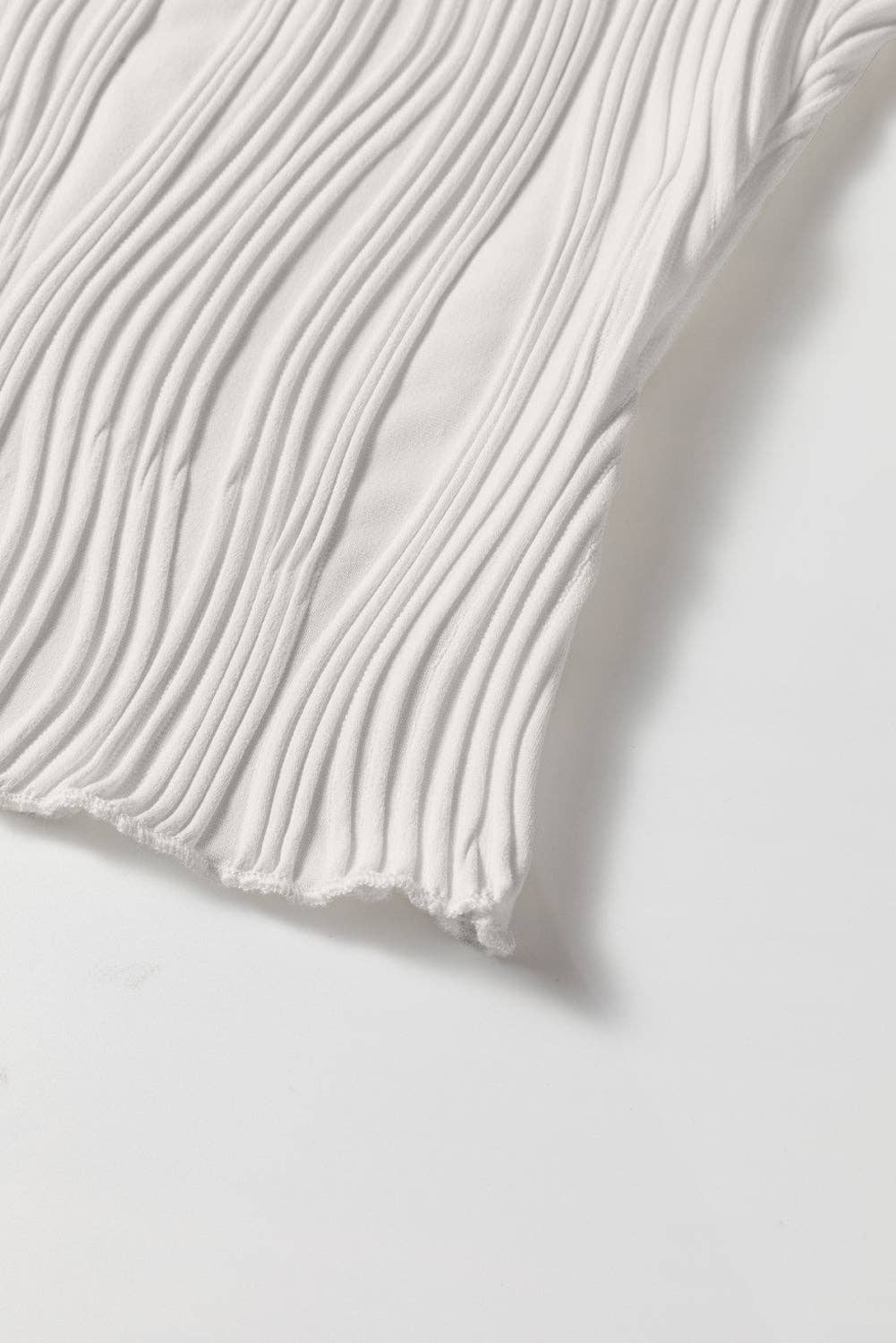 Wavy Textured Tank Top: White