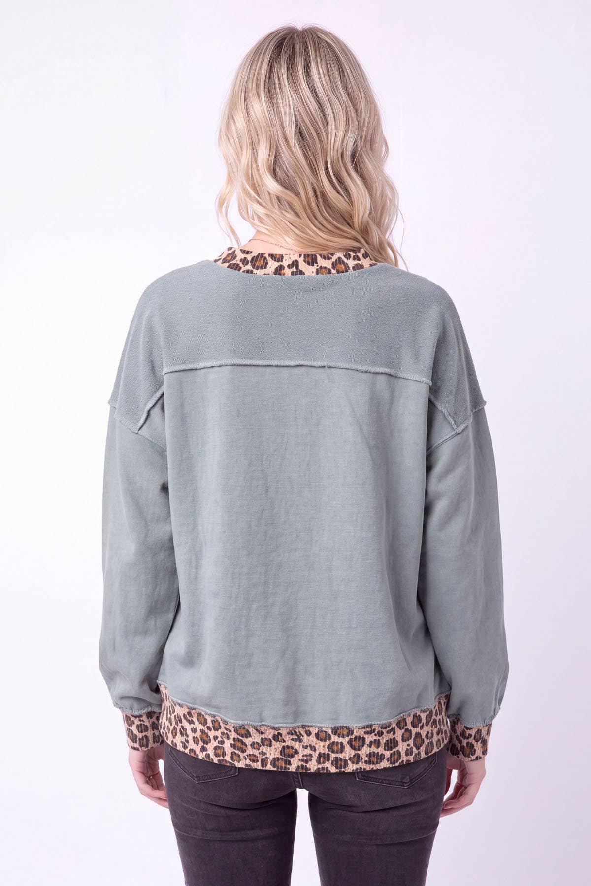 Leopard Contrast Trim Terry Pullover Top: Stormy Sea