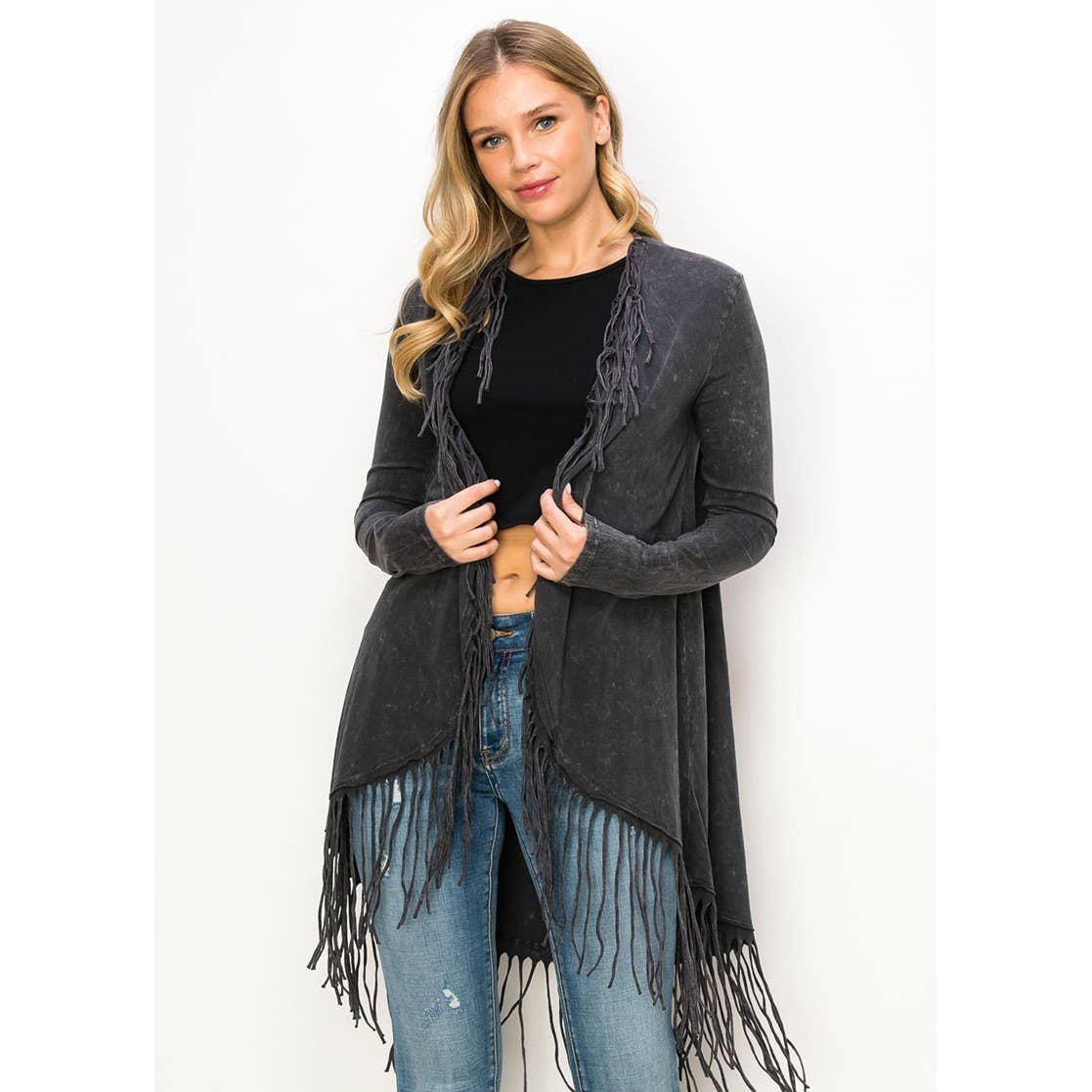 MINERAL WASHED FRINGE LONG SLEEVE KNIT CARDIGAN: BLACK
