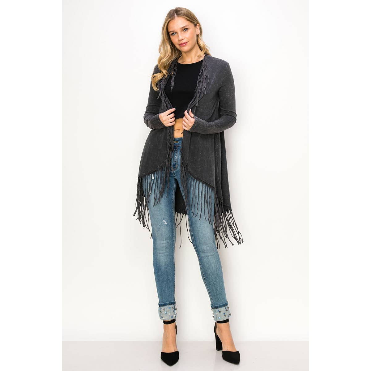 MINERAL WASHED FRINGE LONG SLEEVE KNIT CARDIGAN: BLACK