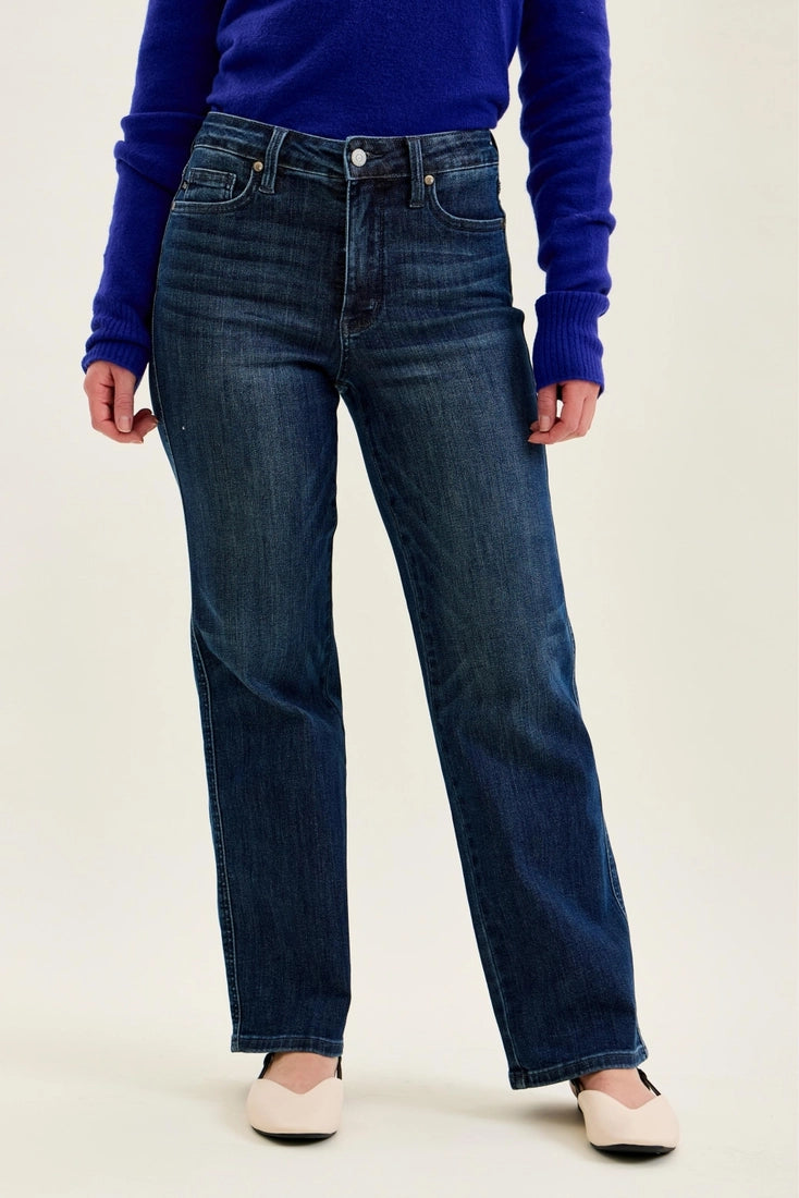 Petite Straight Leg Tummy Control Classic  - Mid Rise