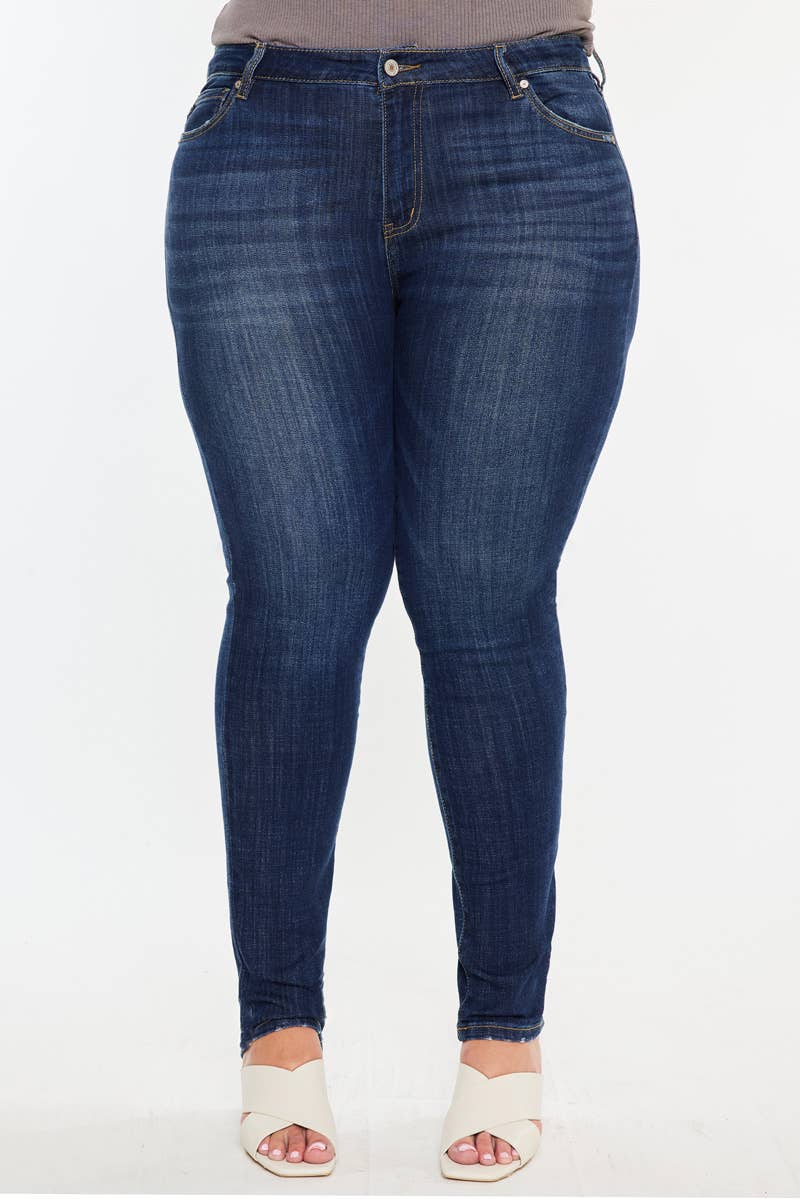 PLUS Kan Can MID RISE SUPER SKINNY JEANS DARK WASH