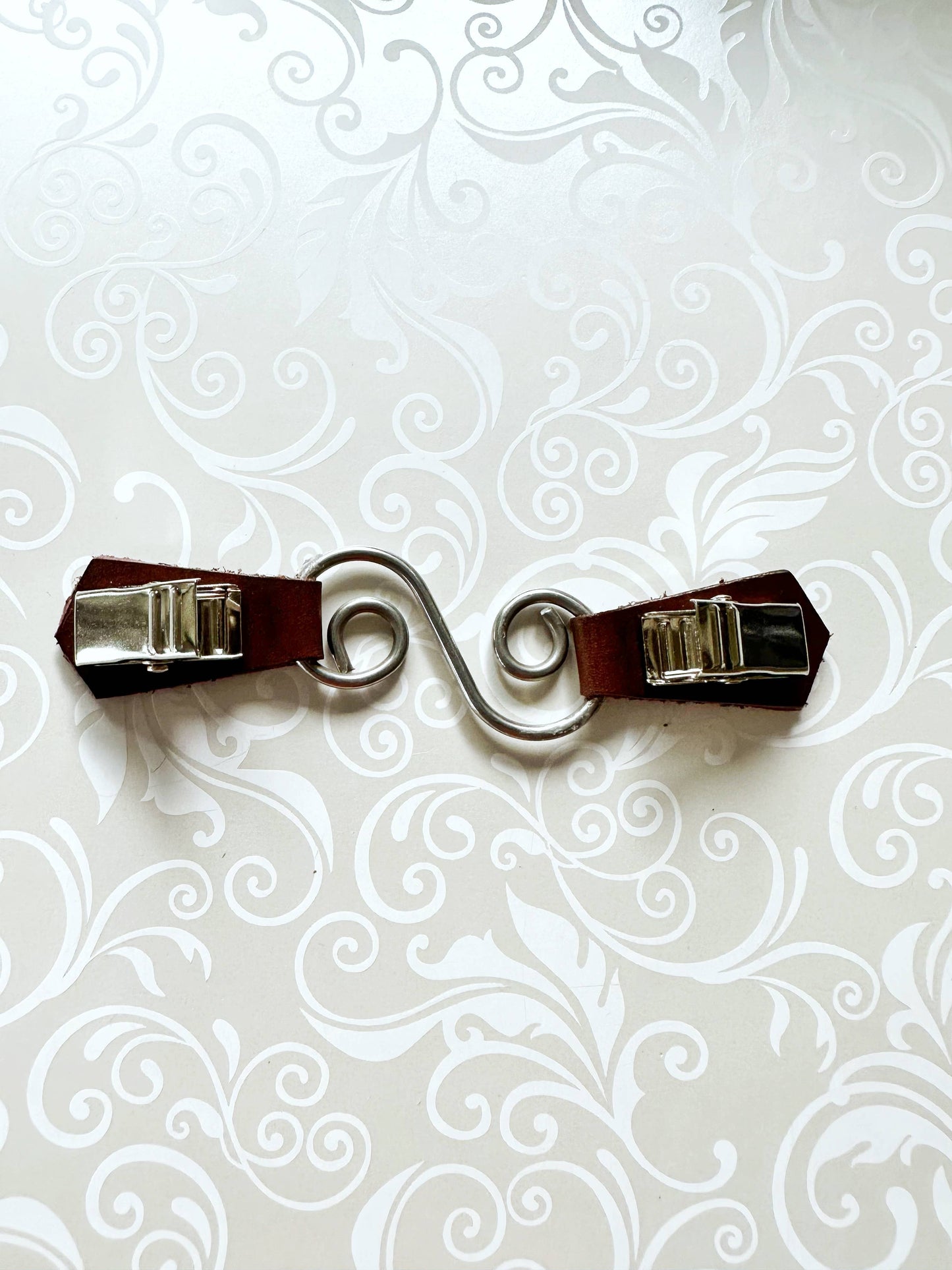 Silver & Brown Leather Swirl Dress & Cardigan Cinch Clip