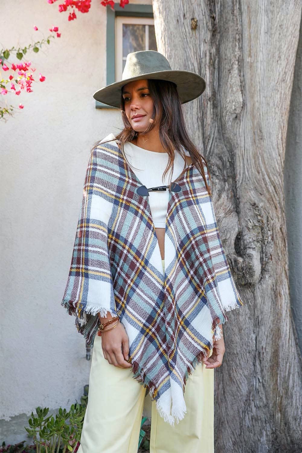 Classic Flannel Poncho with Toggle Closure: White/Brown/Mint