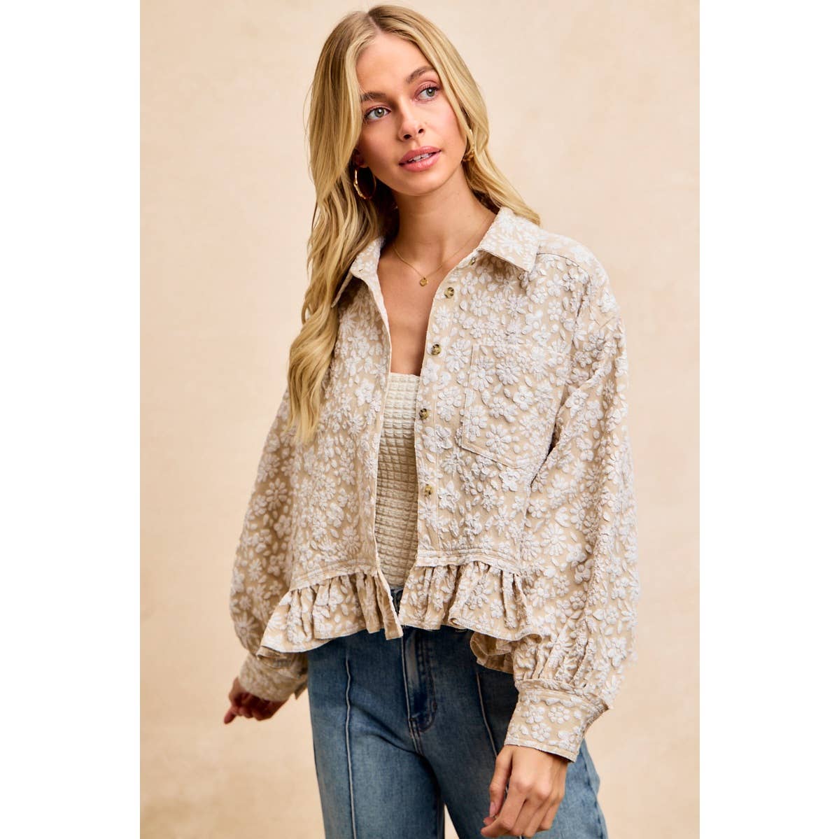 TEXTURED FLORAL PATTERN RUFFLED HEM SHIRT TOP: OATMEAL / S