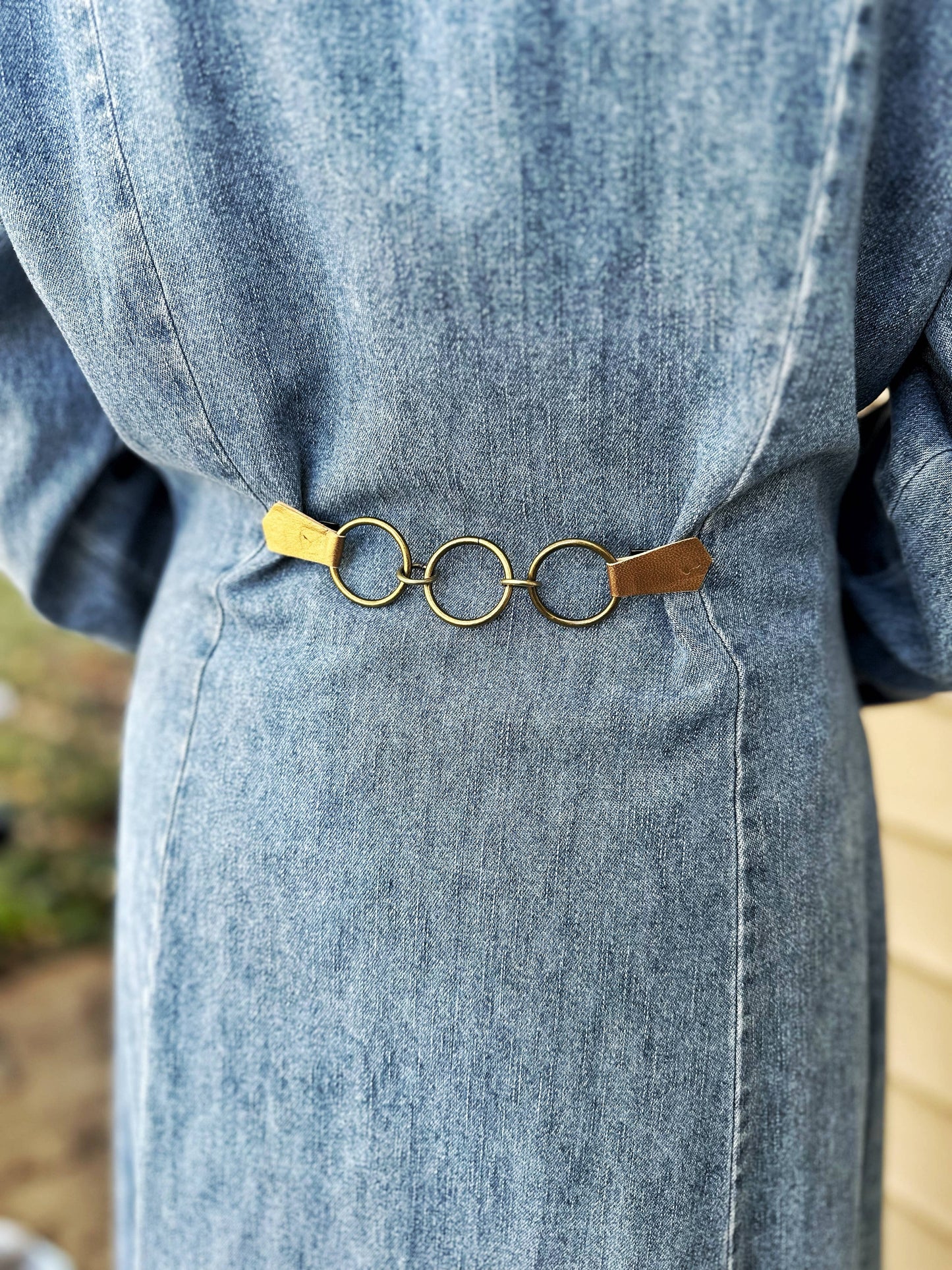 Bronze Rings Cinch Clip for Clothes, Belt Alternative: Gold