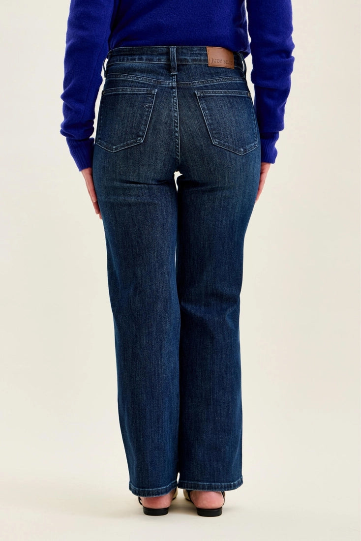 Petite Straight Leg Tummy Control Classic  - Mid Rise