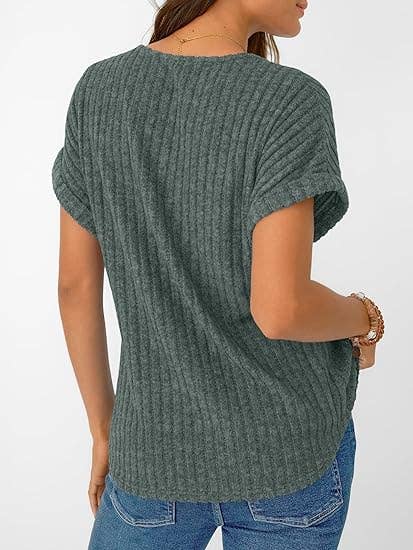 Ribbed V-Neck Short Sleeve Knit Top: Green