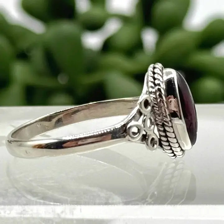 Garnet Semi-Precious Gemstone 925/Sterling Silver Ring Sz 8