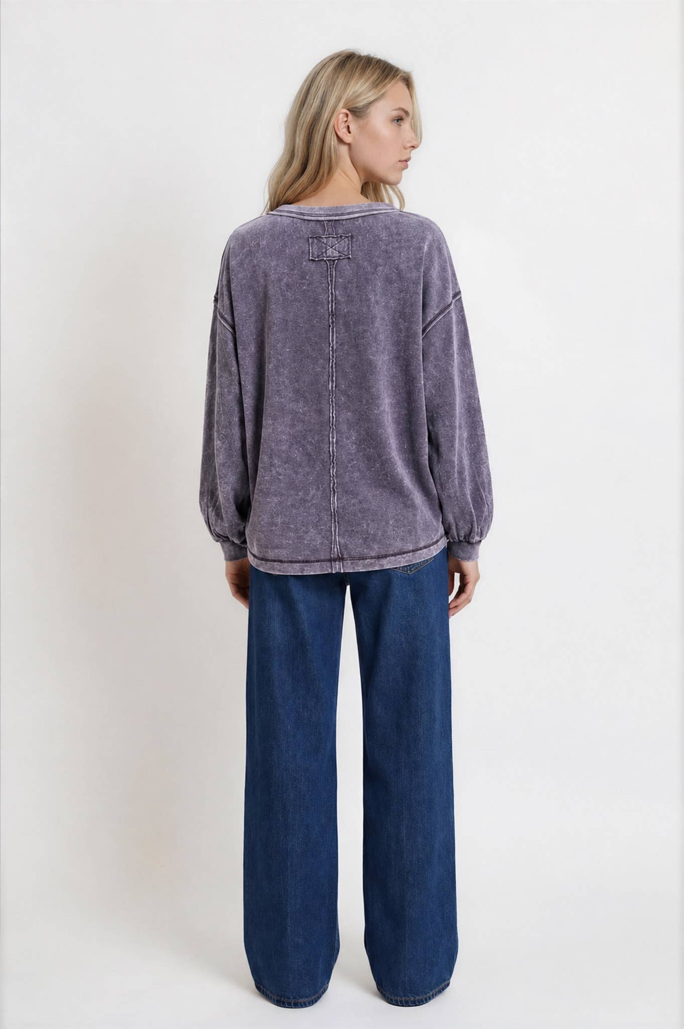 WASHED INVERTED SEAM DETAIL LONG SLEEVE KNIT TOP: EGGPLANT
