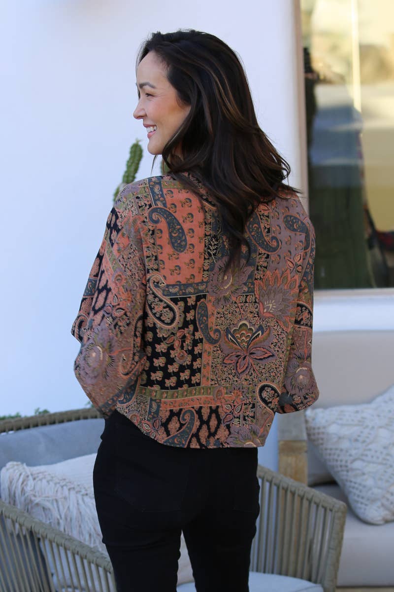 V NECK TIE WAIST KIMONO SLEEVE PRINTED BLOUSE: Black