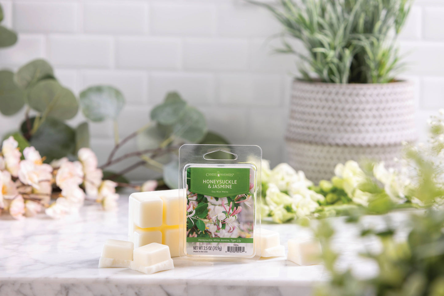 2.5 oz Wax Melt Honeysuckle & Jasmine