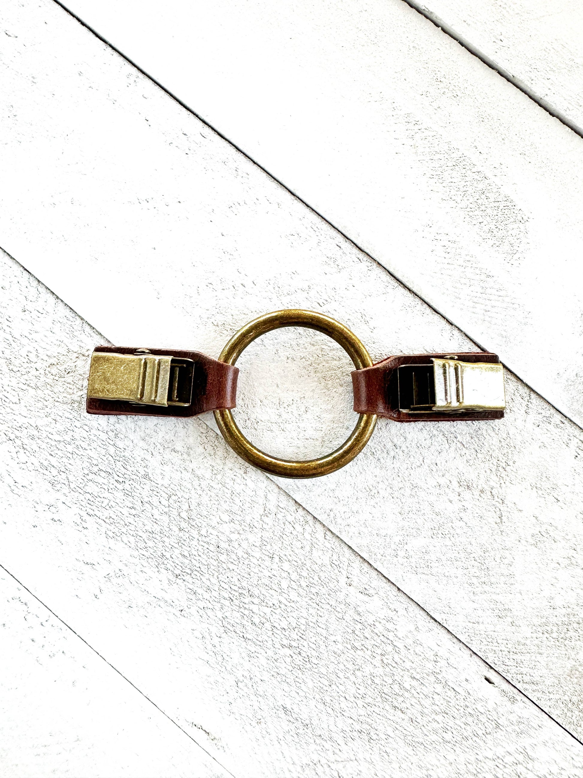 KardiKlips Cinch Clip - Bronze Ring & Studded Brown Leather, photo 3 of 7