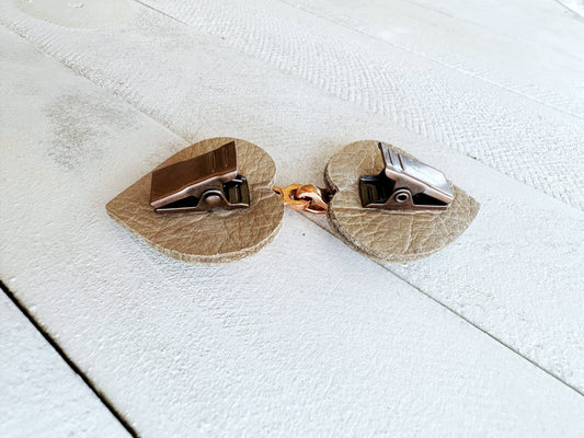 KardiKlips Cinch Clip - Copper on Champagne Leather, photo 2 of 5