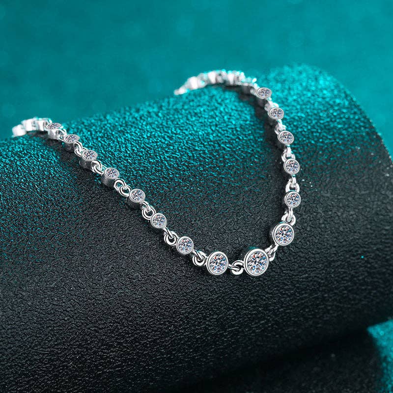 Round Moissanite Bezel Chain Bracelet in 925 Sterling Silver
