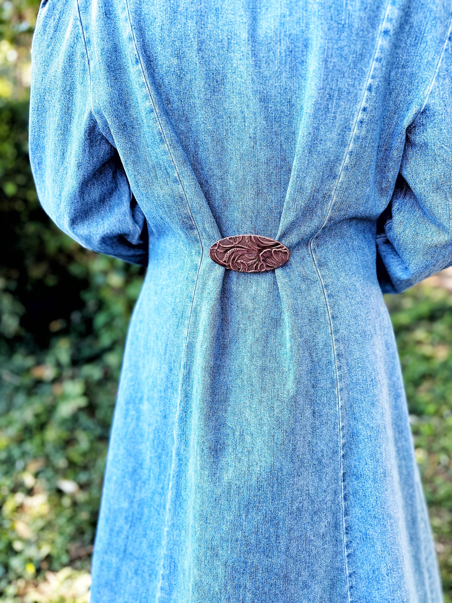 Leather Cinch Clip for Clothing - Chocolate