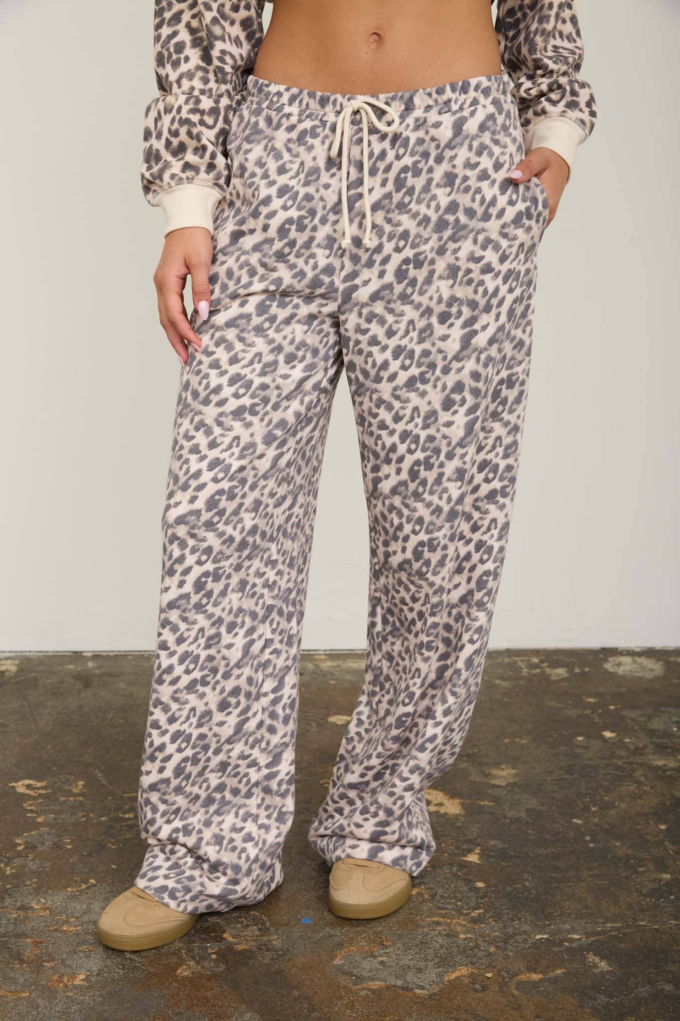 LEOPARD DRAWSTRING WIDE LEG LOUNGE PANTS: CREAM MULTI