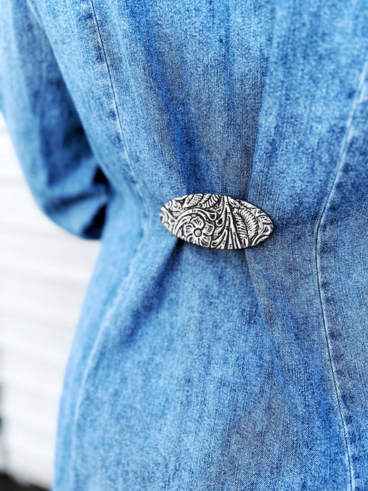 KardiKlips Cinch Clip - "Impressions" Floral Silver & Black Leather, photo 1 of 5