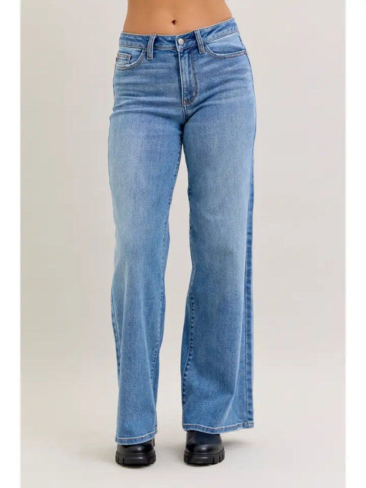 Judy Blue Mid Rise Retro Wide Leg Jeans - Medium Wash