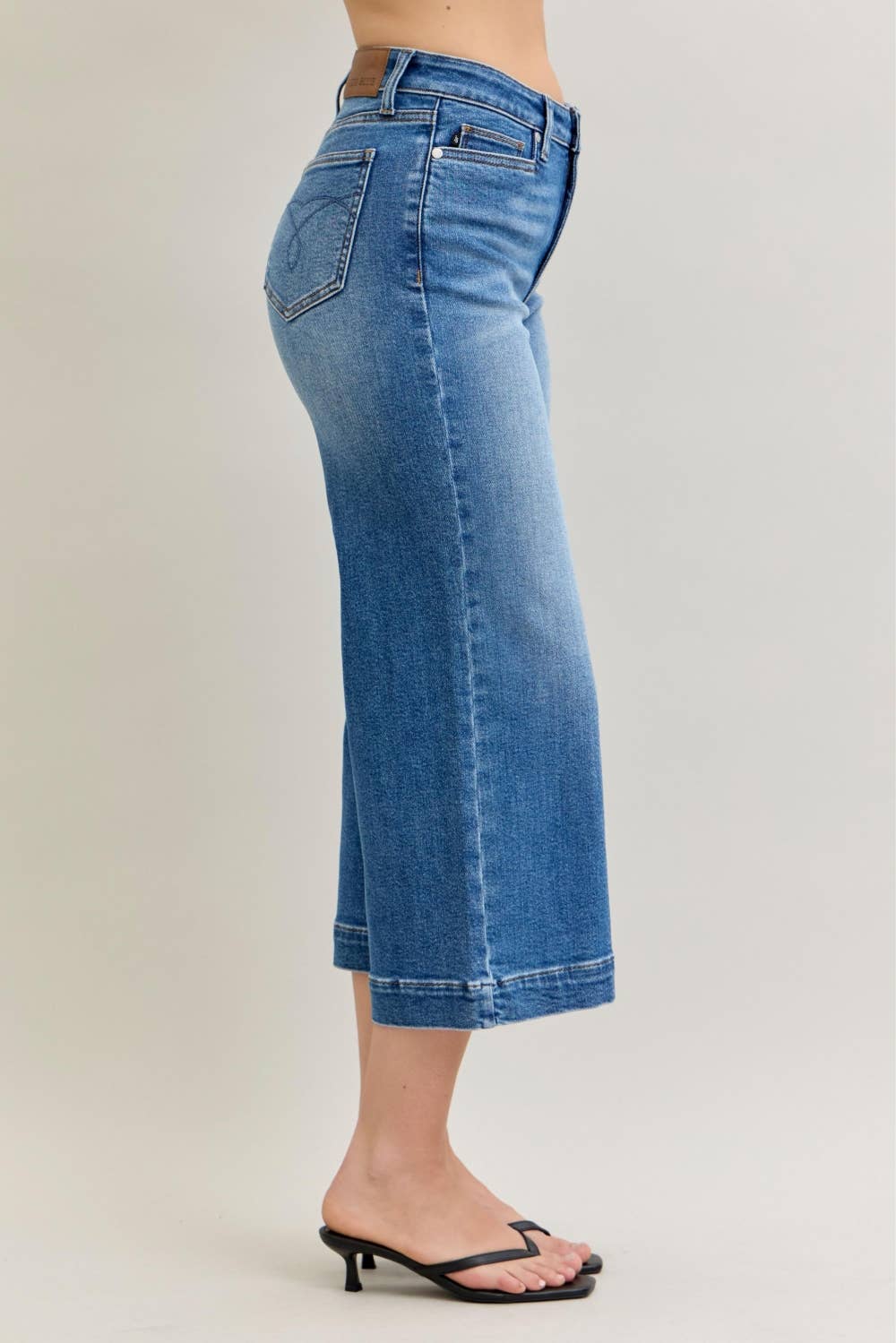 Judy Blue Mid Rise Wide Crop Jeans - Vintage Pockets & Wide Hem, photo 4 of 5