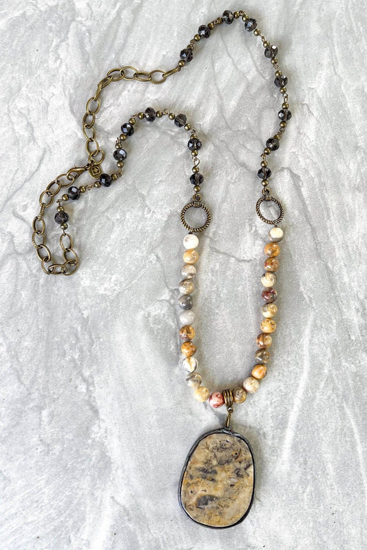 New Hope Half-Beaded Necklace with Stone Pendant