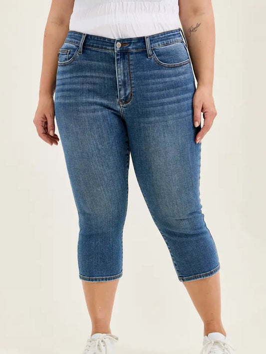 Judy Blue Mid Rise Capri Jeans - Plus Size, medium wash