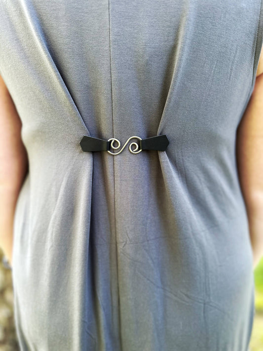 KardiKlips Cinch Clip - Silver & Black Leather Swirl, photo 1 of 5