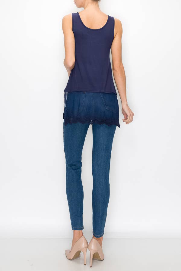 Back view of the navy floral lace hem tank