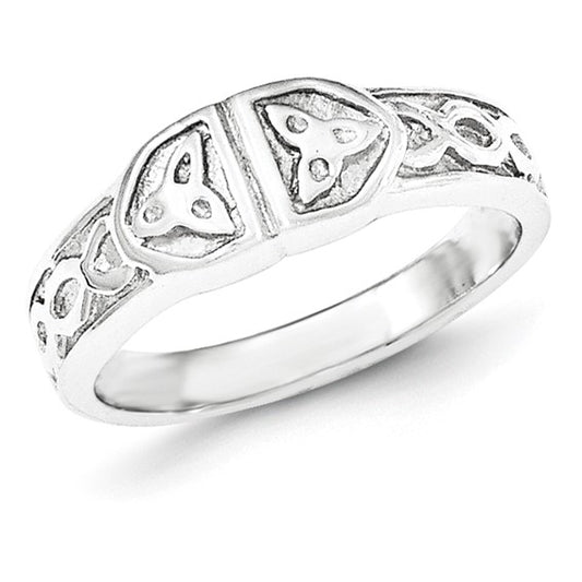 Polished sterling silver ring with three raised triangular knot panels across the top, size 8