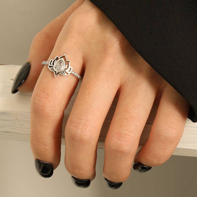Vintage Lotus Flower Statement Ring - Purple, Size 7, photo 5 of 7