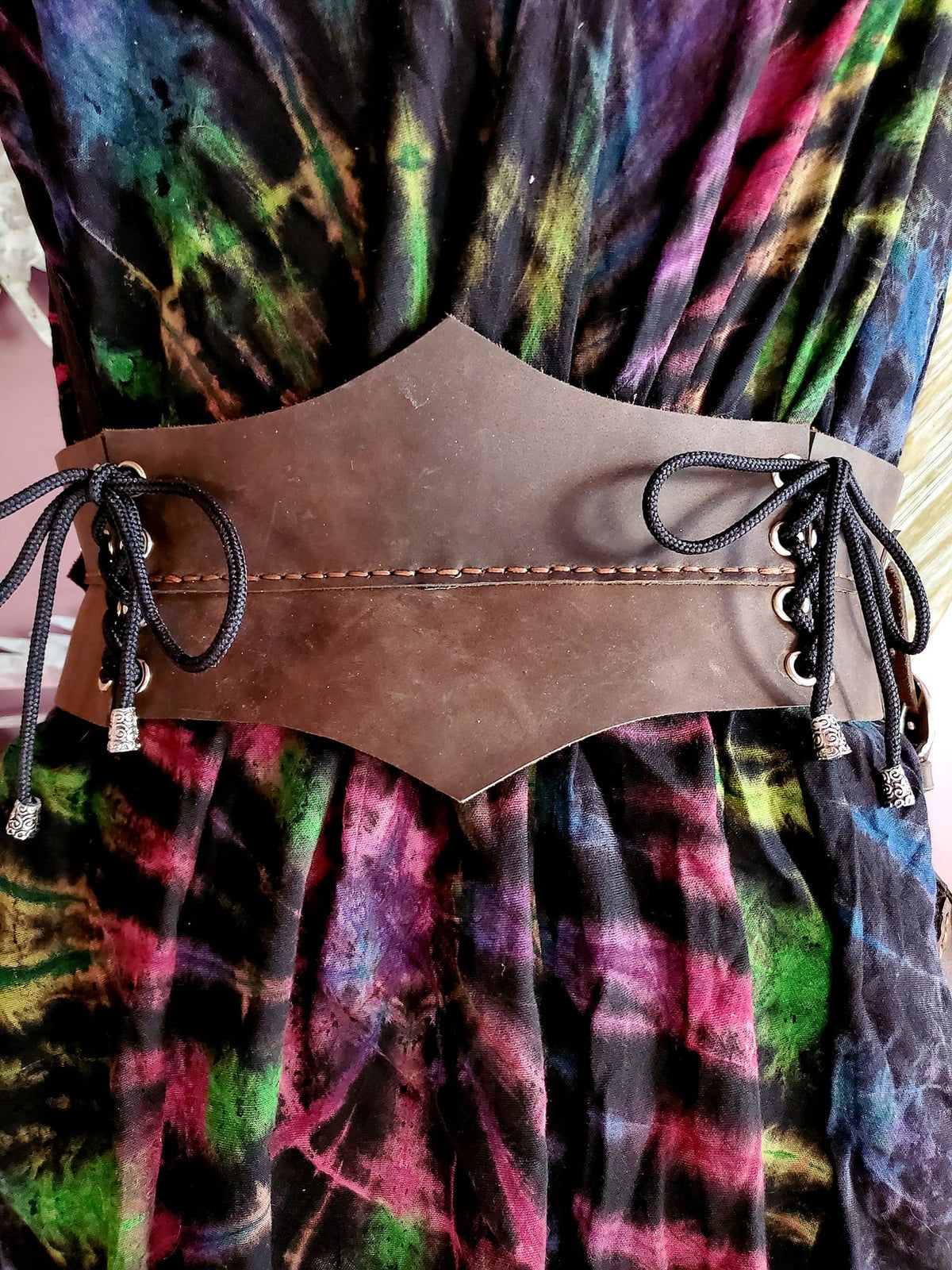 Genuine Leather Waist Corset with Matching Bag - Size 8/10, photo 3 of 4